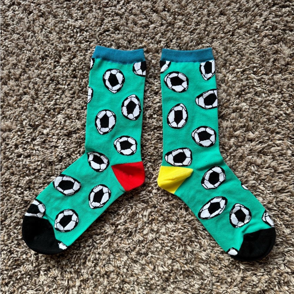 Awesome Socks Club - Crew - 8 Pairs - 2022-2023 - Size S/M - Picture 4 of 7